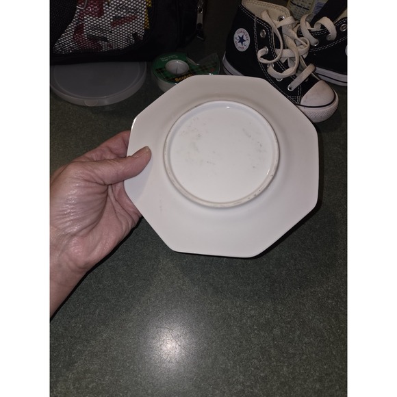 PAPITTON VERITABLE PORCELAINE OCTAGONAL FLORAL HUMMINGBIRD PLATE 6.25" - Picture 4 of 4